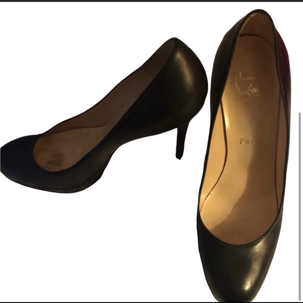 Christian Louboutin Black Leather Simple Pump